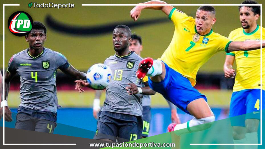 Ecuador preparándose para el partido contra Brasil