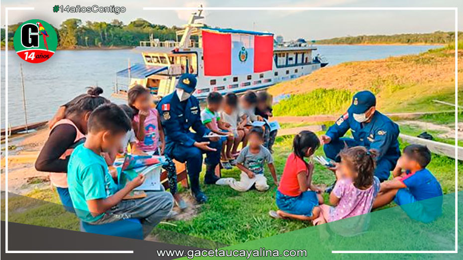 Campaña “Leer para Crecer” entrega dos mil libros a niños de la Amazonía