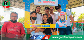 COFOPRI entrega más de 900 títulos de propiedad a familias y autoridades de región Loreto