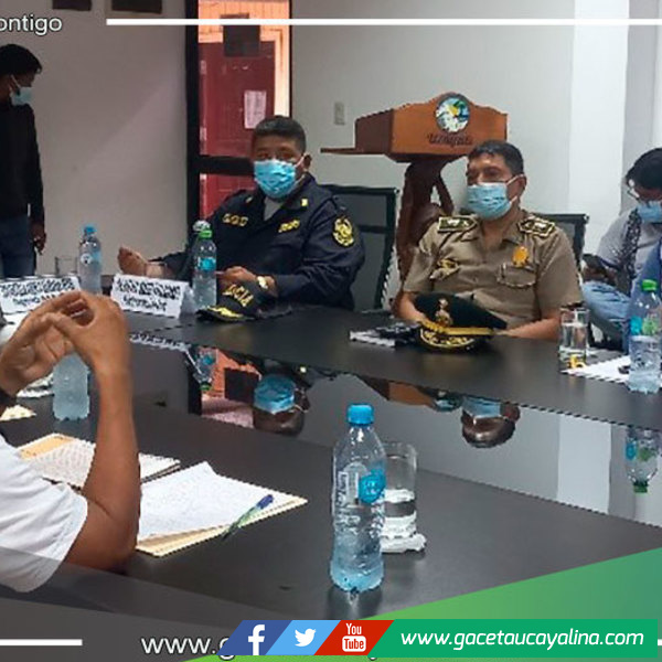 Alcaldesa de Yarinacocha se reúne con autoridades para agendar el tema de Seguridad Ciudadana