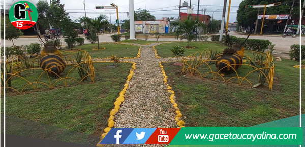 En Yarinacocha las áreas verdes son muy bien cuidades por trabajadores de municipio