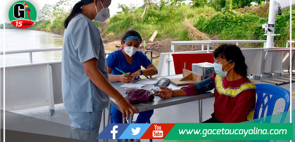 CC.NN. de Ucayali recibieron vacunas contra el Covid-19 y otras enfermedades