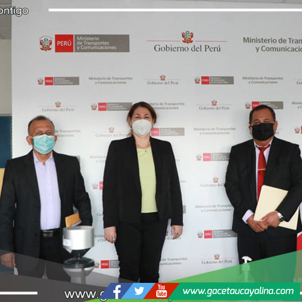 Alcalde Pérez Collazos gestiona carreteras y 9 puentes ante el ministerio de Transportes