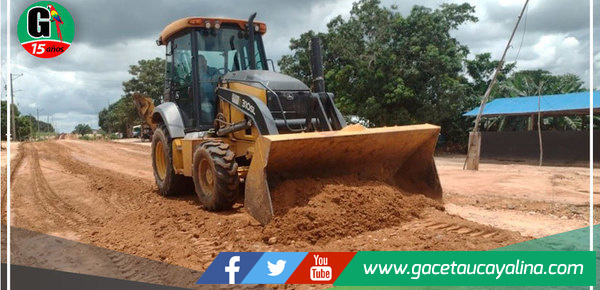 Municipalidad yarinense realiza mantenimiento a 2.5 km de vías