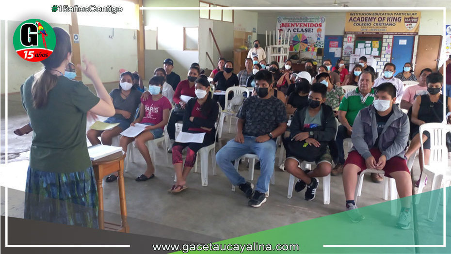 Taller gratuito de lenguaje de señas en Yarinacocha