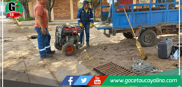 Municipalidad de Yarinacocha coloca rejillas en diferentes puntos de la ciudad