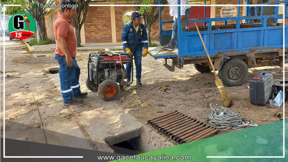 Municipalidad de Yarinacocha coloca rejillas en diferentes puntos de la ciudad