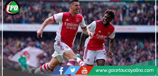 Arsenal ganó 3-1 al Manchester United y se mete en puestos de Champions