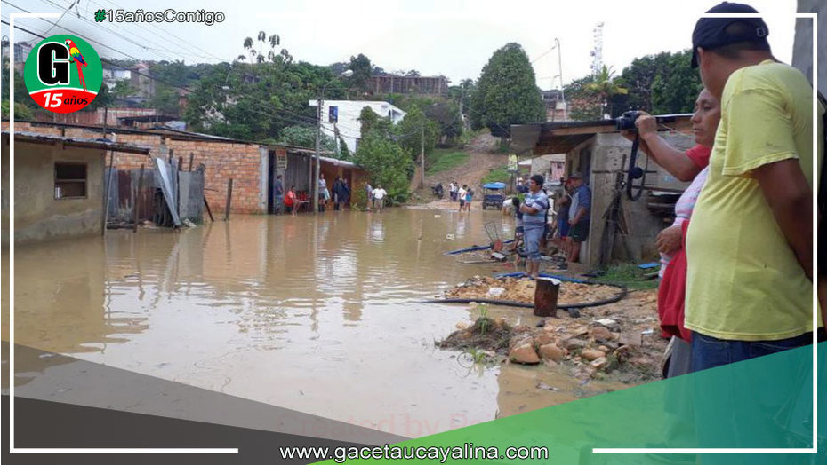 Tarapoto registra lluvia torrencial con calles convertidas en ríos, inundaciones y accidentes