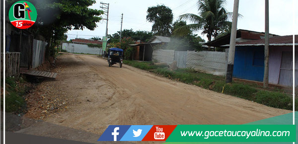 Entregan enripiado de un kilómetro y siete alcantarillas en A.H. Las Flores en el distrito de Manantay