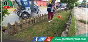 Municipalidad de Yarinacocha continúa atendiendo casco urbano del distrito embelleciendo la ciudad