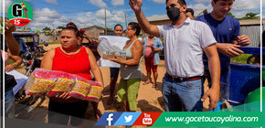 Congresista Elvis Vergara, entrega de productos de primera necesidad a Comedor Popular en Manantay