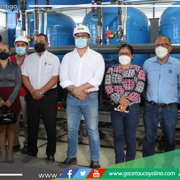 Ministro de Vivienda inspeccionó obra de agua y desague del sector doce en Manantay