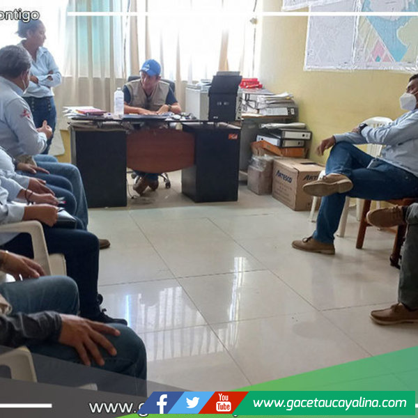 Equipo técnico de Plan Copesco conoce in situ problema de acceso a Boulevar de Yarinacocha