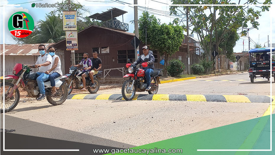 Pintan rompemuelles ubicados cerca de colegios en Yarinacocha