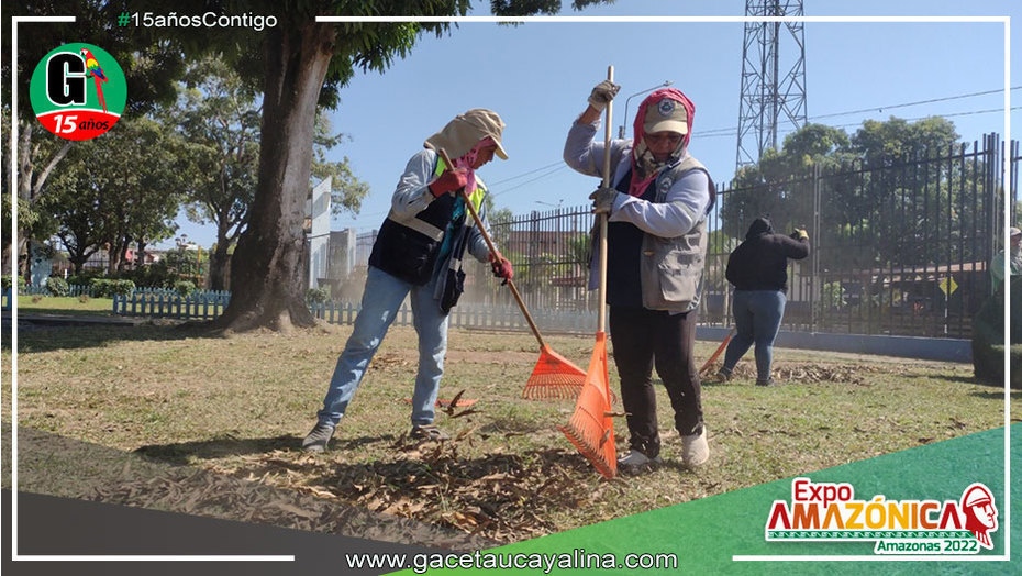 Se realiza mantenimiento al polideportivo El Bosque en Yarinacocha