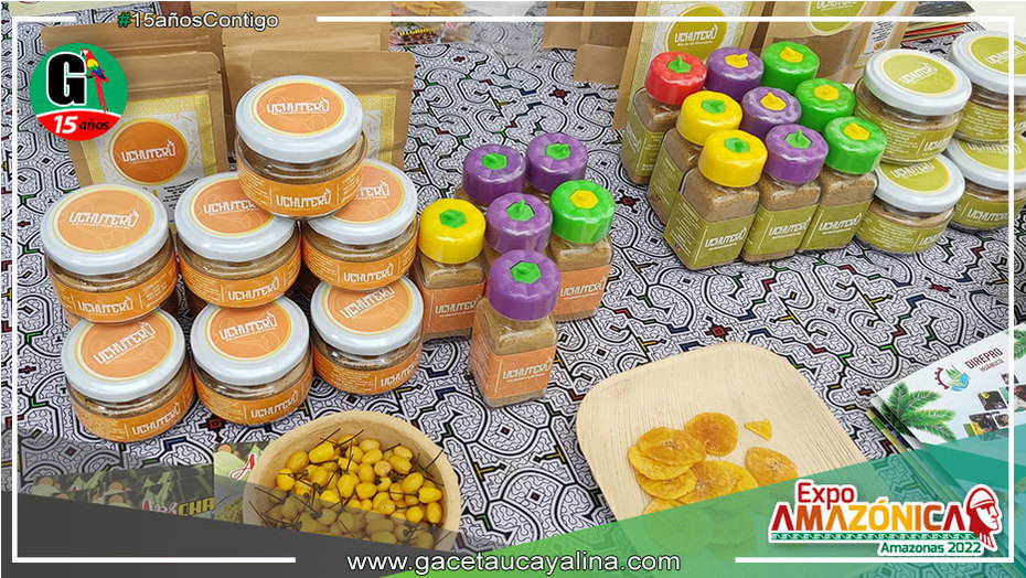 Productor emprendedor ofrece Ají Charapita en Polvo denominado “Uchutero” en la Expo Amazónica 2022