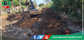 Excavación en obra de sistema de alcantarillado en el sector Shirambari sigue avanzando