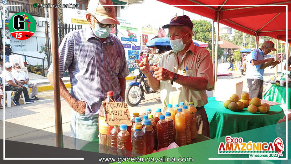 Feria de Exposición “Mi Sabiduría te la comparto” en Yarinacocha