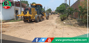 Realizan mantenimiento en principales vías de A.H. Roberto Ruiz Vargas en Yarinacocha