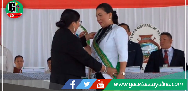 Juramentó la alcaldesa de Yarinacocha Katherin Rodríguez
