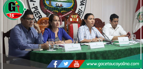 Pleno de Concejo Municipal de Yarinacocha establece remuneración de alcaldesa y dieta de regidores