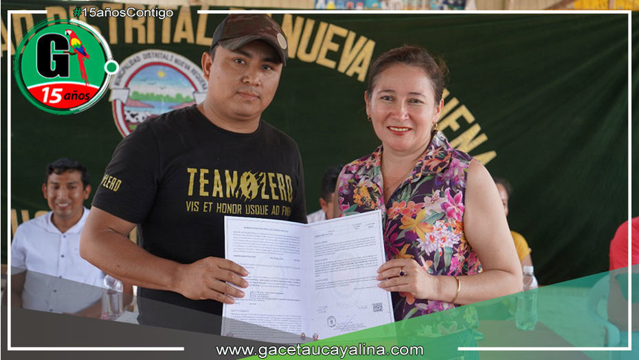 Más de un centenar de títulos de propiedad entregó alcaldesa provincial a vecinos del distrito de Nuevo Requena