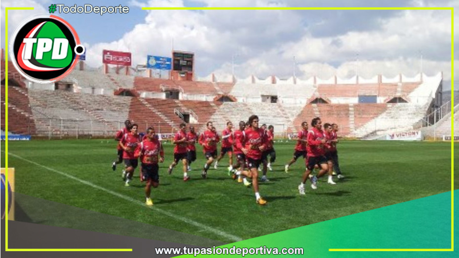 Pensando en Bolivia: CT de Juan Reynoso evalúa entrenar en Cusco de cara a las Eliminatorias