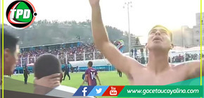 Celebración entre lágrimas de los jugadores de Los Chankas tras ascender a la Liga 1