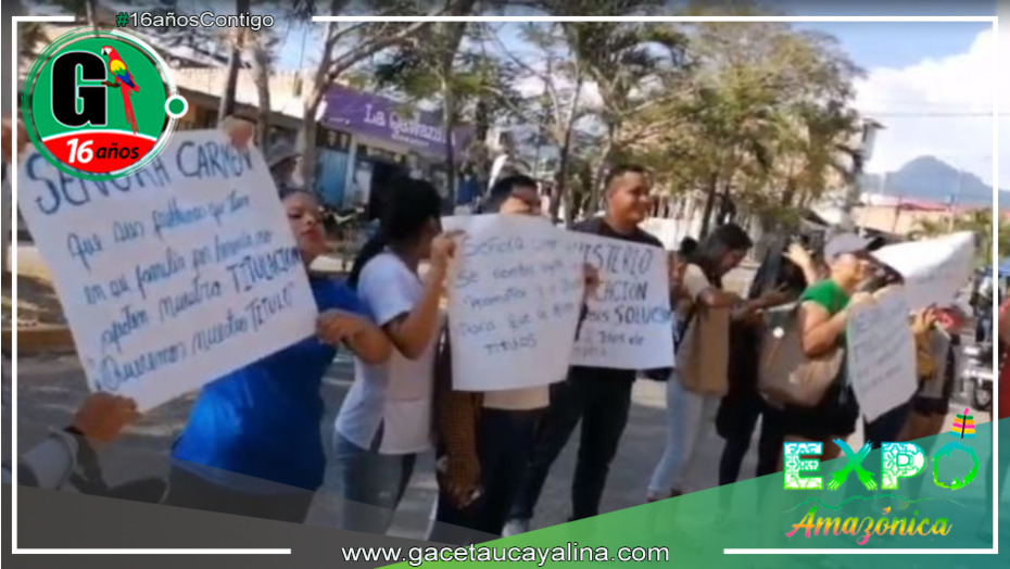 Protestan ex alumnos de Instituto Santo Cristo de Bagazán en Tarapoto