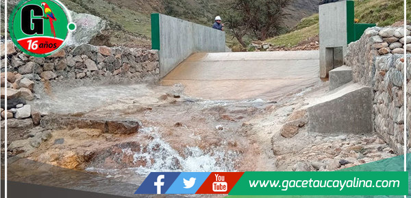 Huánuco: entregan canales de riego 