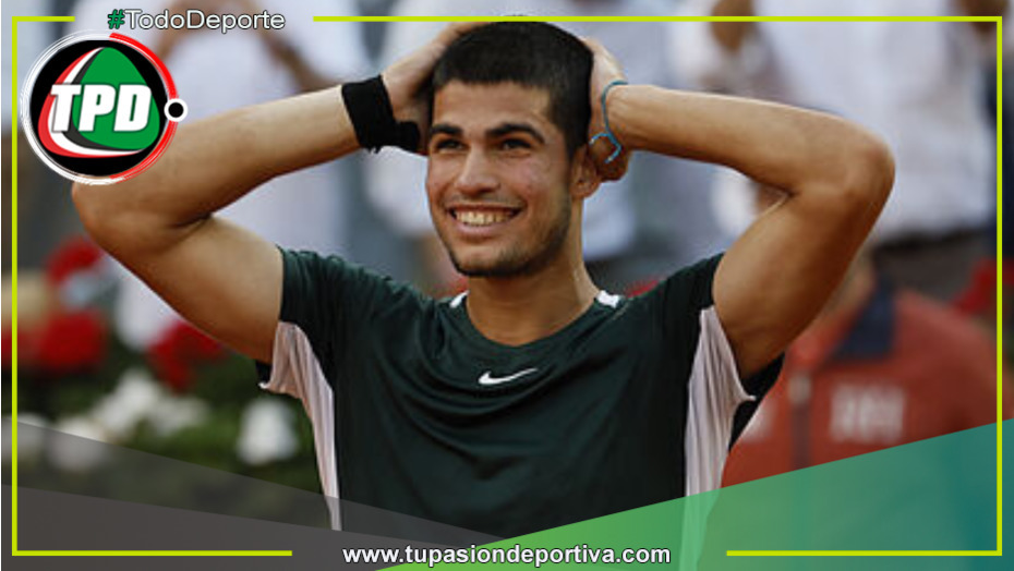 Alcaraz muestra progreso frente a un Rublev autodestructivo, manteniendo así sus posibilidades de llegar a las semifinales
