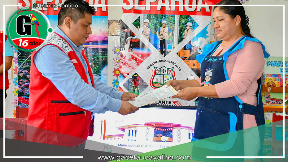 Alcalde de Sepahua impulsa mejora educativa: entrega pantallas táctiles 4K a instituciones de nivel inicial