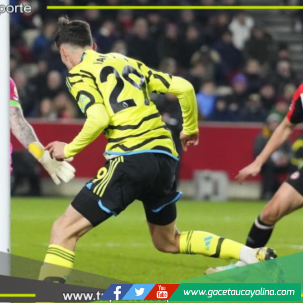 Havertz aparece para hacer líder al Arsenal en el 89'