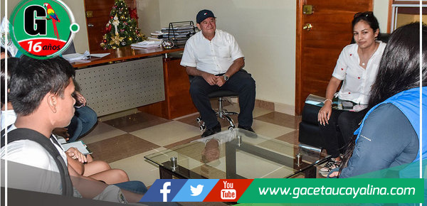 Reconocimiento de la OPS a la Municipalidad de Atalaya por Formar Jóvenes Locutores