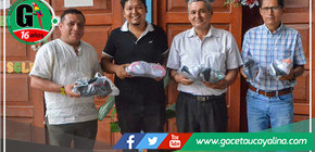 Entregan 58 Pares de Zapatillas a Estudiantes del Colegio Agropecuario