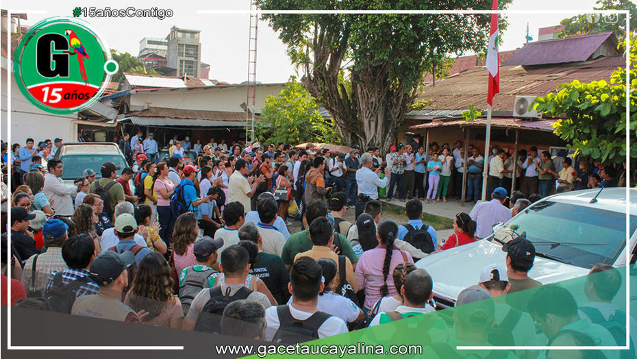 Gobierno Regional rinde minuto de silencio en memoria de César Castro Vera