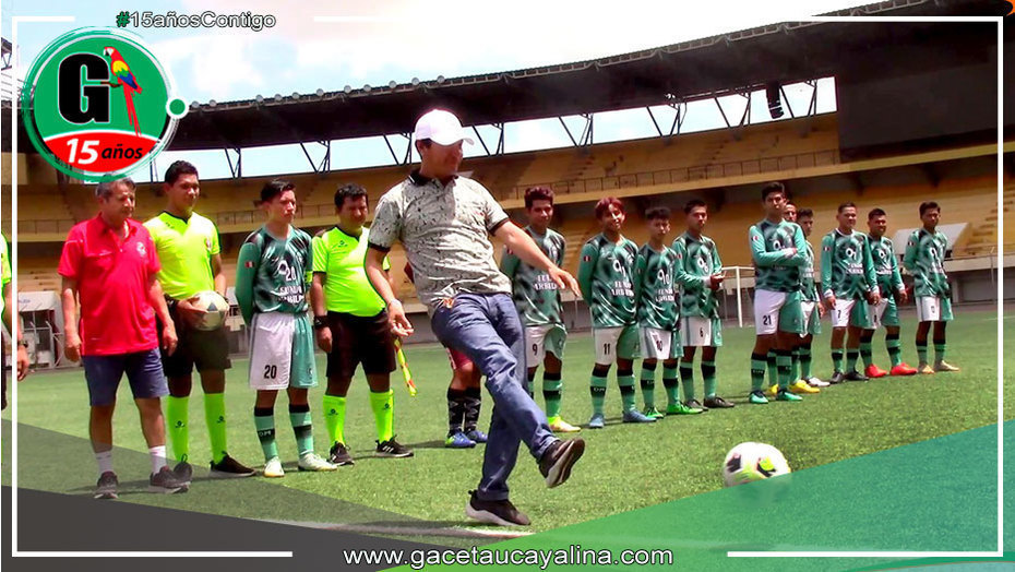 Alcalde Roger Galán participó en inauguración del campeonato de la Liga Distrital de Manantay