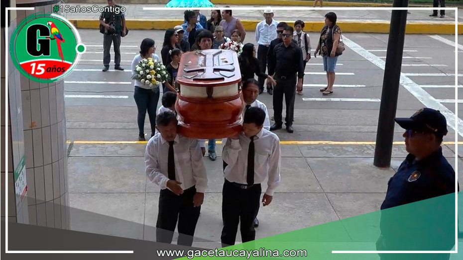 Con honores despiden a ingeniero y luchador social, Cesar Castro Vera
