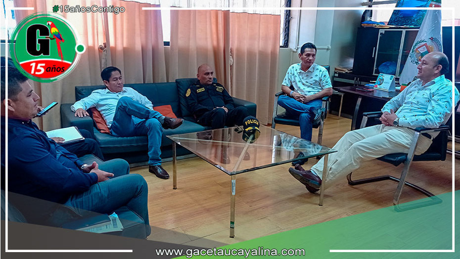 Alcalde de Manantay recibió al jefe de la XXIII Macrepol Ucayali