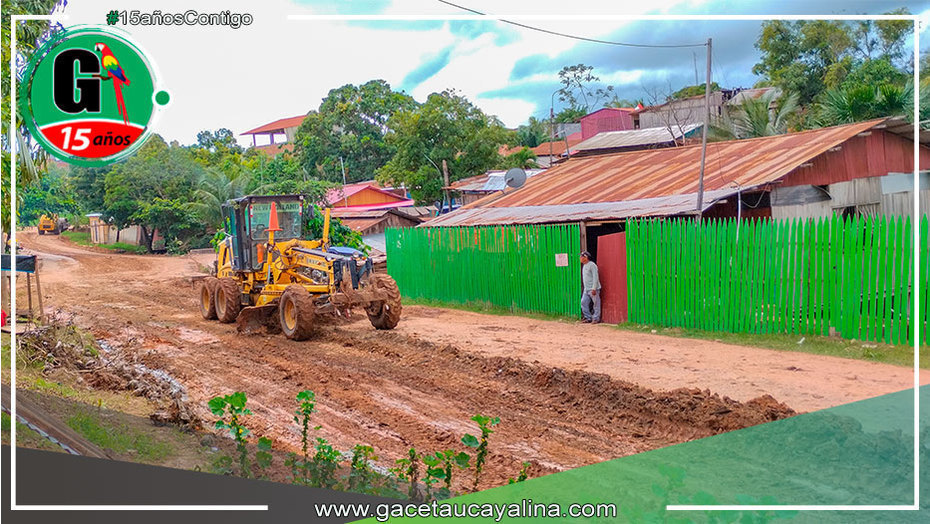 Vecinos de Manantay continúan beneficiándose con arreglo de vías en sus AA.HH.