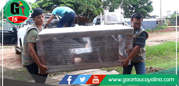 Continúa entrega de mobiliarios escolares para más de 17 mil alumnos en Ucayali