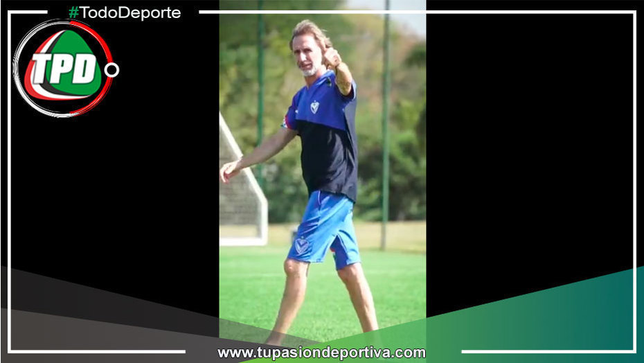 Gareca es oficialmente el nuevo DT de Vélez