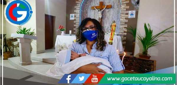 Salvan vida de bebé que nació con tumor gigante en la cabeza