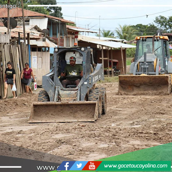 Continúan el arreglo de calles en la ciudad de Contamana