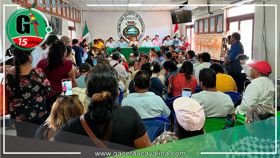 Dirigentes de AA.HH. e integrantes del frente de defensa de Yarinacocha presentaron problemática