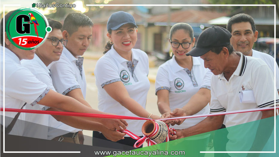 Inauguración de vías en el A.H. Ulises Reátegui en Yarinacocha
