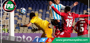 Paolo Guerrero anotó en la victoria de Racing por Copa Libertadores 