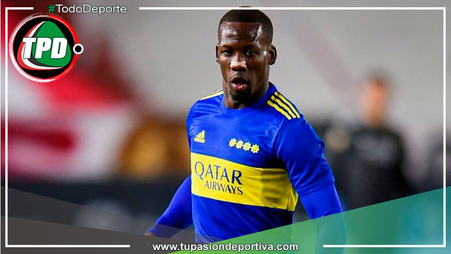Advíncula tuvo un partido correcto en el empate de Boca
