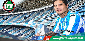 Paolo Guerrero se gana una tarjeta amarilla en el Racing Club vs Gimnasia